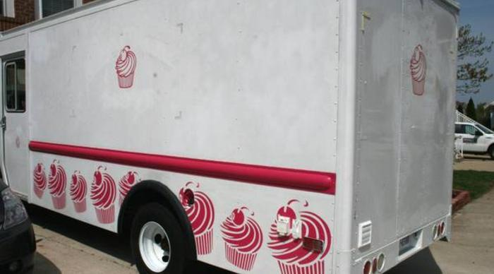 Immaculate Cupcake/ Dessert/ Bakery Food Truck - Chevrolet ...